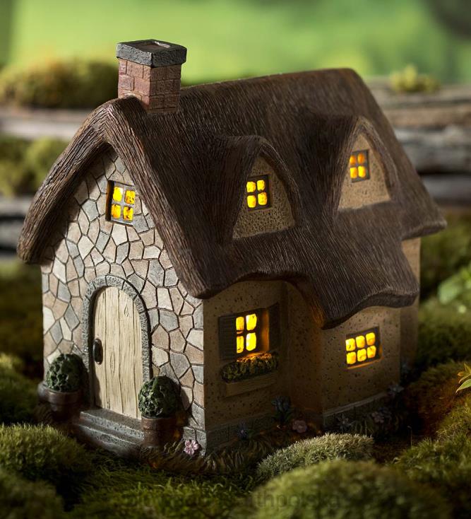 Plow & Hearth miniaturowy domek z baśniowego ogrodu pokryty strzechą słoneczną 02XR672 podwórko i ogród