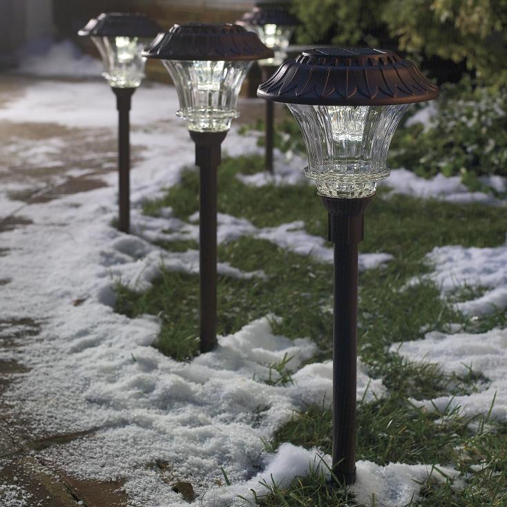 Plow & Hearth superjasne solarne latarnie ogrodowe LED, zestaw 4 szt. – cyna 02XR6453 podwórko i ogród