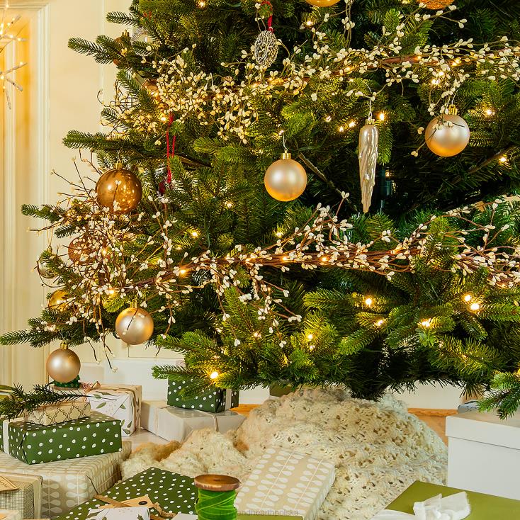 Plow & Hearth Choinka choinkowa typu Sussex 7'3