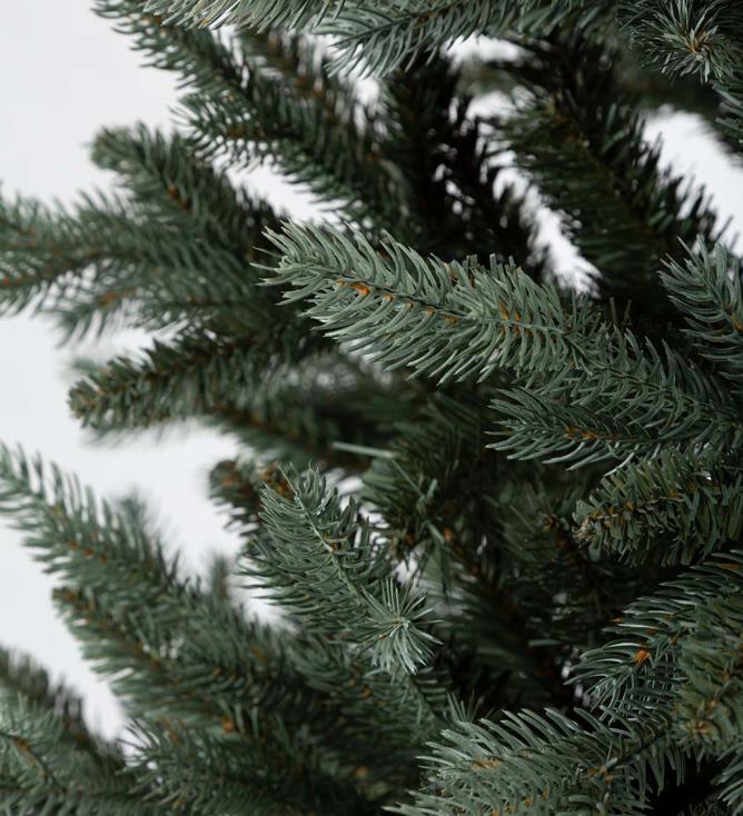 Plow & Hearth błyszcząca choinka z mglistej sosny, wysoka na 8 stóp 02XR63230 sezonowe i prezenty